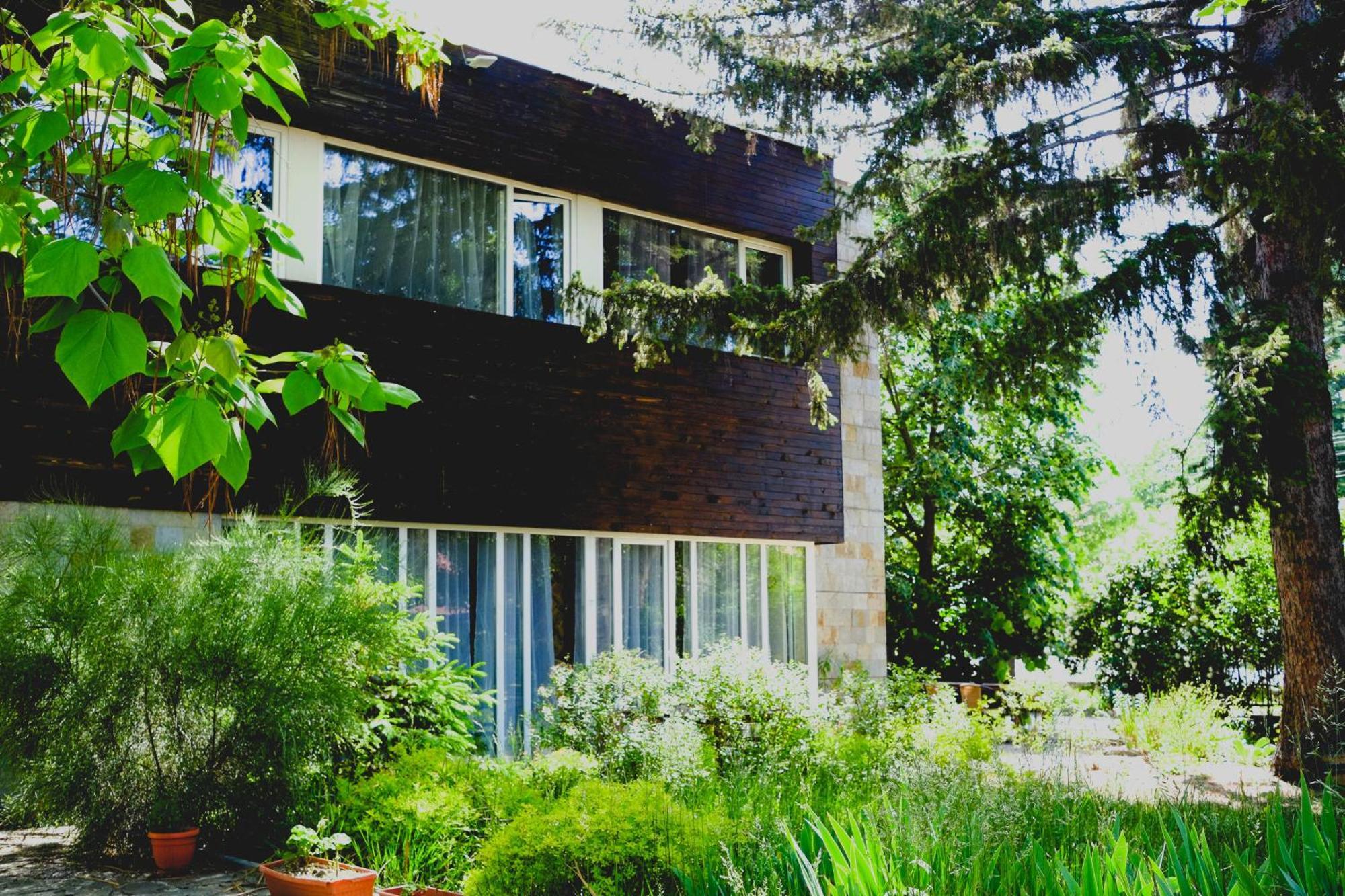 Villa "Forest Way" Pirdop Extérieur photo